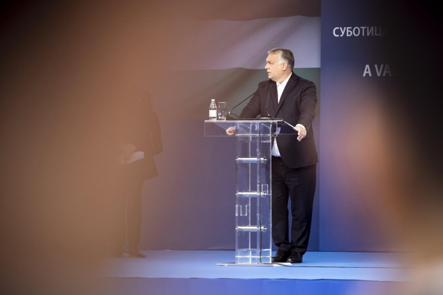 Orbán Viktor a Szeged–Szabadka vasútvonal alapkőletételén Horgoson 2021-ben