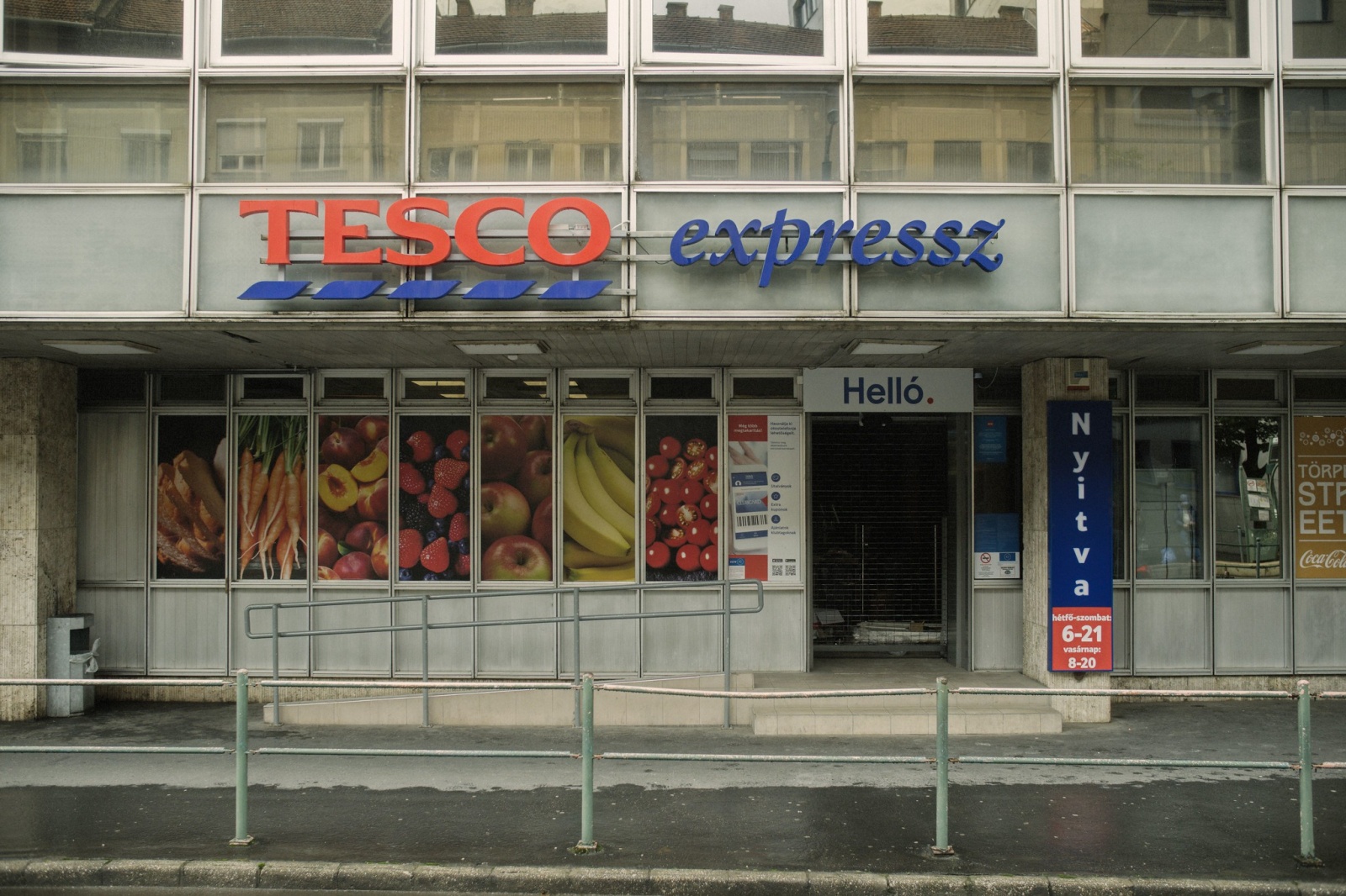 Ismét felújítják, de most ki is bővítik az Anna-kúti Tesco Expresszt