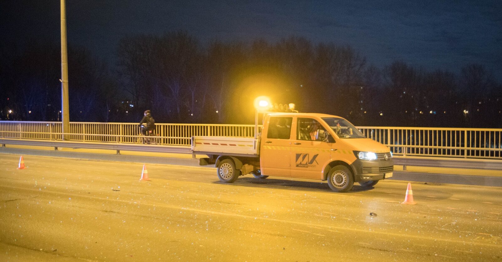 Két hétre leszűkül a Bertalan híd, Algyőnél közben kátyúzni fognak
