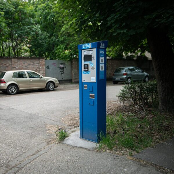 Közel 3-szorosára nőhet a szegedi fizető parkolóövezet mérete